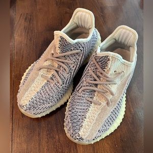 Yeezy Boost 350 V2 Ash Pearl Size 5.5 Men’s (7 Women’s)